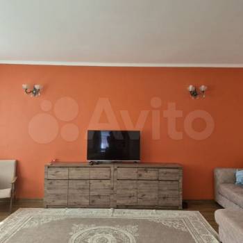 Продается Многокомнатная квартира, 114 м²