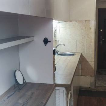 Продается 1-комнатная квартира, 18 м²
