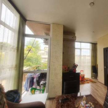 Продается 1-комнатная квартира, 37,4 м²