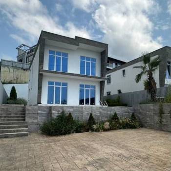 Продается Дом, 180 м²