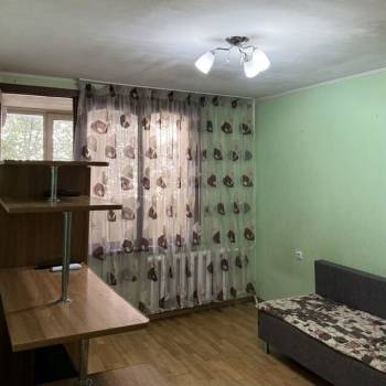 Продается 1-комнатная квартира, 30 м²