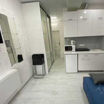 Продается 1-комнатная квартира, 14 м²