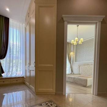 Продается Многокомнатная квартира, 131,8 м²