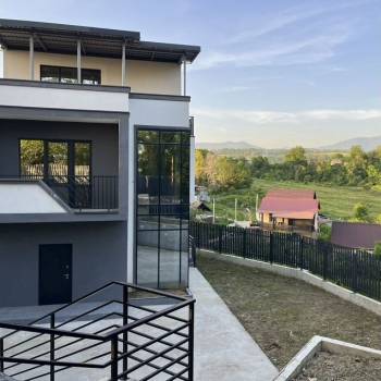 Продается Дом, 200 м²