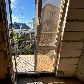 Продается 1-комнатная квартира, 42 м²