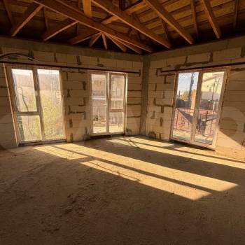 Продается 1-комнатная квартира, 42 м²