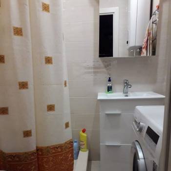 Продается 1-комнатная квартира, 32 м²