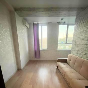 Продается 1-комнатная квартира, 32 м²