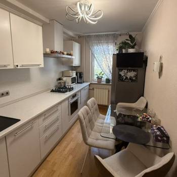 Продается 2-х комнатная квартира, 65 м²
