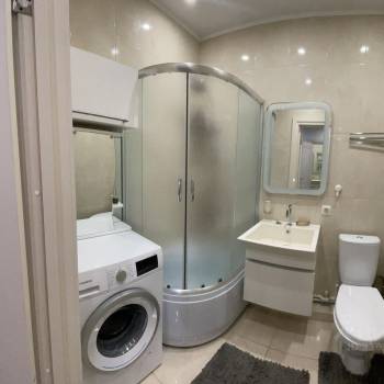 Сдается Многокомнатная квартира, 90 м²