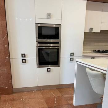 Продается 2-х комнатная квартира, 117 м²