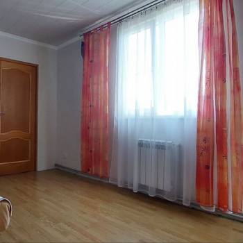 Продается Дом, 180 м²
