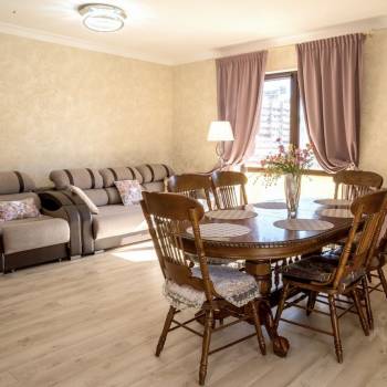 Сдается 2-х комнатная квартира, 96 м²