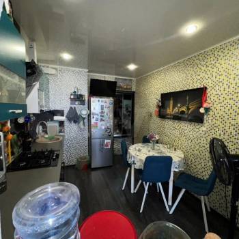 Продается 1-комнатная квартира, 49,8 м²