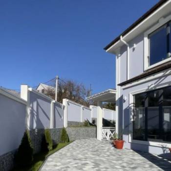 Продается Дом, 200 м²