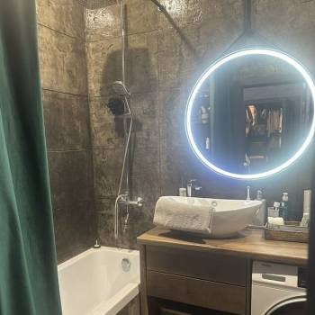 Продается 1-комнатная квартира, 48 м²