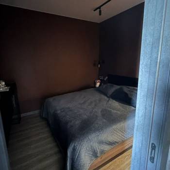 Продается 1-комнатная квартира, 48 м²