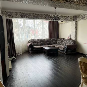 Сдается 2-х комнатная квартира, 87 м²