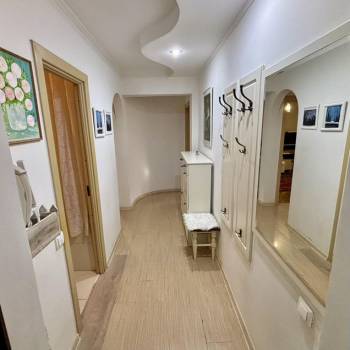 Продается 2-х комнатная квартира, 55 м²