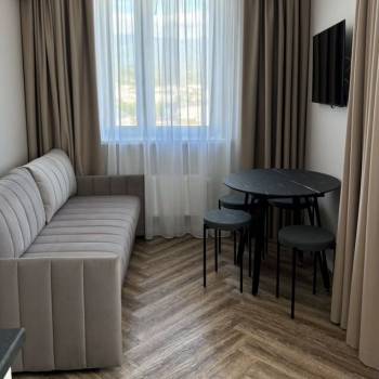 Продается 1-комнатная квартира, 37 м²