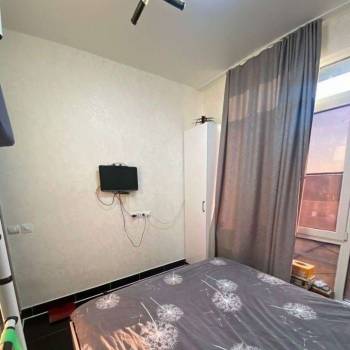 Продается 1-комнатная квартира, 40 м²