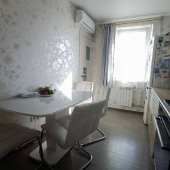 Продается 2-х комнатная квартира, 70 м²