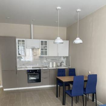 Продается 1-комнатная квартира, 55 м²