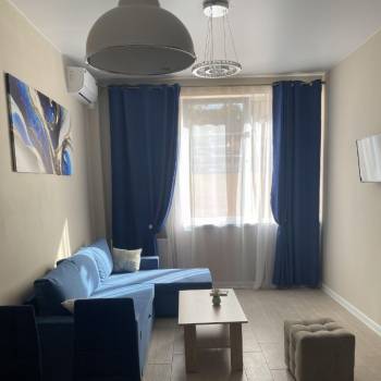 Продается 1-комнатная квартира, 55 м²