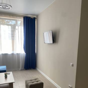 Продается 1-комнатная квартира, 55 м²