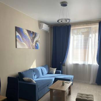 Продается 1-комнатная квартира, 55 м²