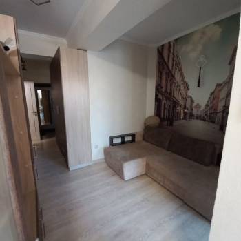 Продается 1-комнатная квартира, 33 м²