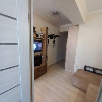 Продается 1-комнатная квартира, 33 м²