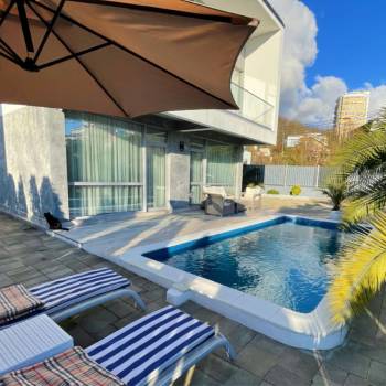 Продается Дом, 194,2 м²