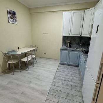 Продается 2-х комнатная квартира, 42 м²