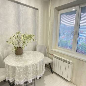 Продается 1-комнатная квартира, 36 м²