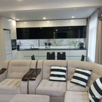 Продается Дом, 178 м²