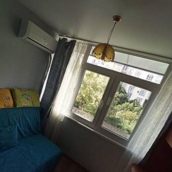 Продается 1-комнатная квартира, 27 м²