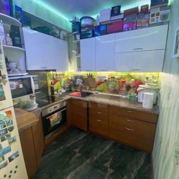 Продается Многокомнатная квартира, 81,2 м²