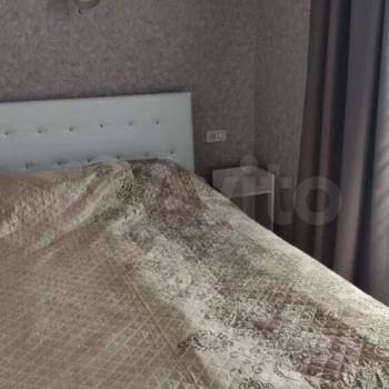 Продается 1-комнатная квартира, 32 м²