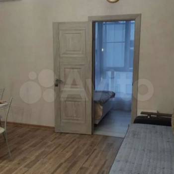 Продается 1-комнатная квартира, 32 м²