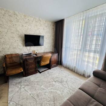 Продается Многокомнатная квартира, 81 м²