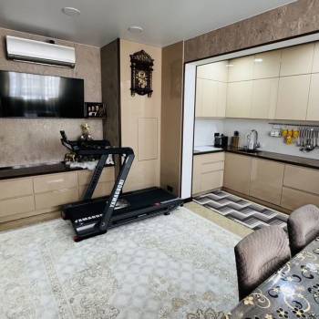 Продается Многокомнатная квартира, 81 м²