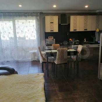 Продается Многокомнатная квартира, 175 м²