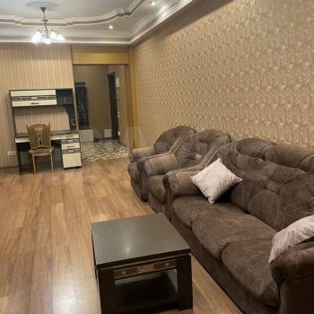 Продается Многокомнатная квартира, 93 м²