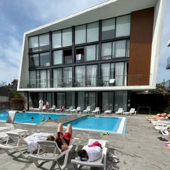 Продается 1-комнатная квартира, 37 м²