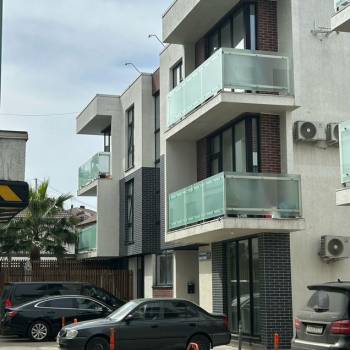 Продается 1-комнатная квартира, 37 м²