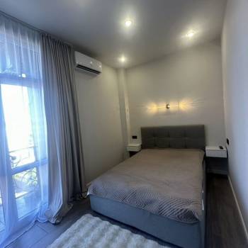 Продается 1-комнатная квартира, 32 м²