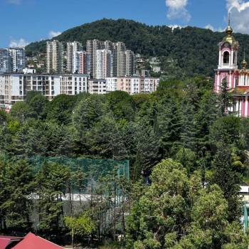 Продается 1-комнатная квартира, 95 м²