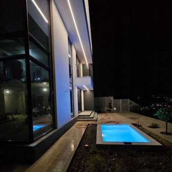 Продается Дом, 196 м²