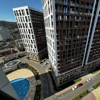 Продается 1-комнатная квартира, 116,6 м²